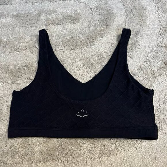 Beyond Yoga Diamond Textured Sports Bra - Picture 1 of 6